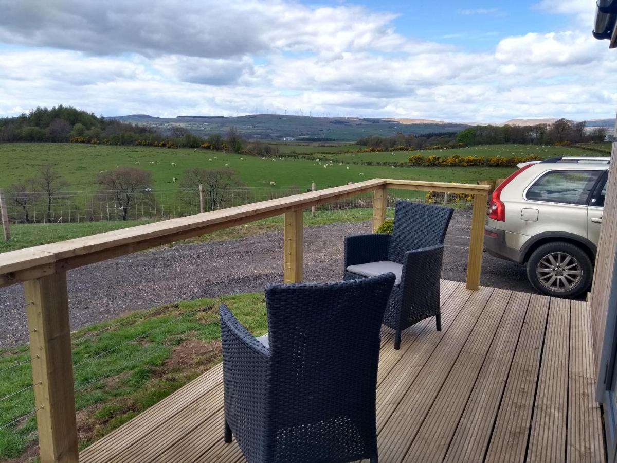 Cleeves Cabins Arran Luxury Lodge With Hot Tub Dalry  Экстерьер фото