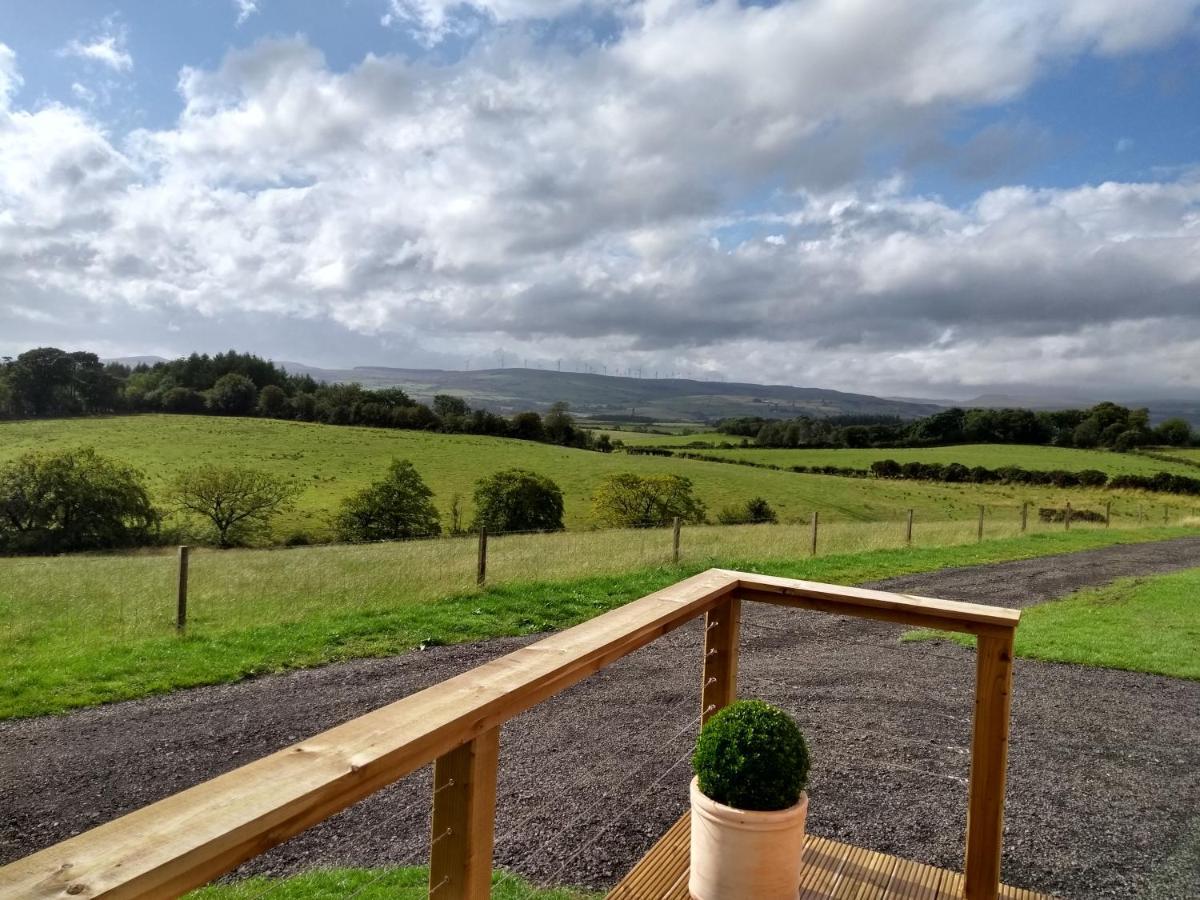 Cleeves Cabins Arran Luxury Lodge With Hot Tub Dalry  Экстерьер фото
